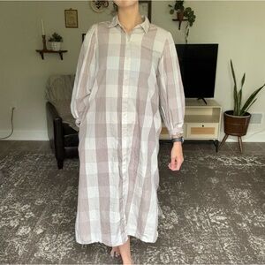 Size large old Navy button down maxi tunic dress with collar